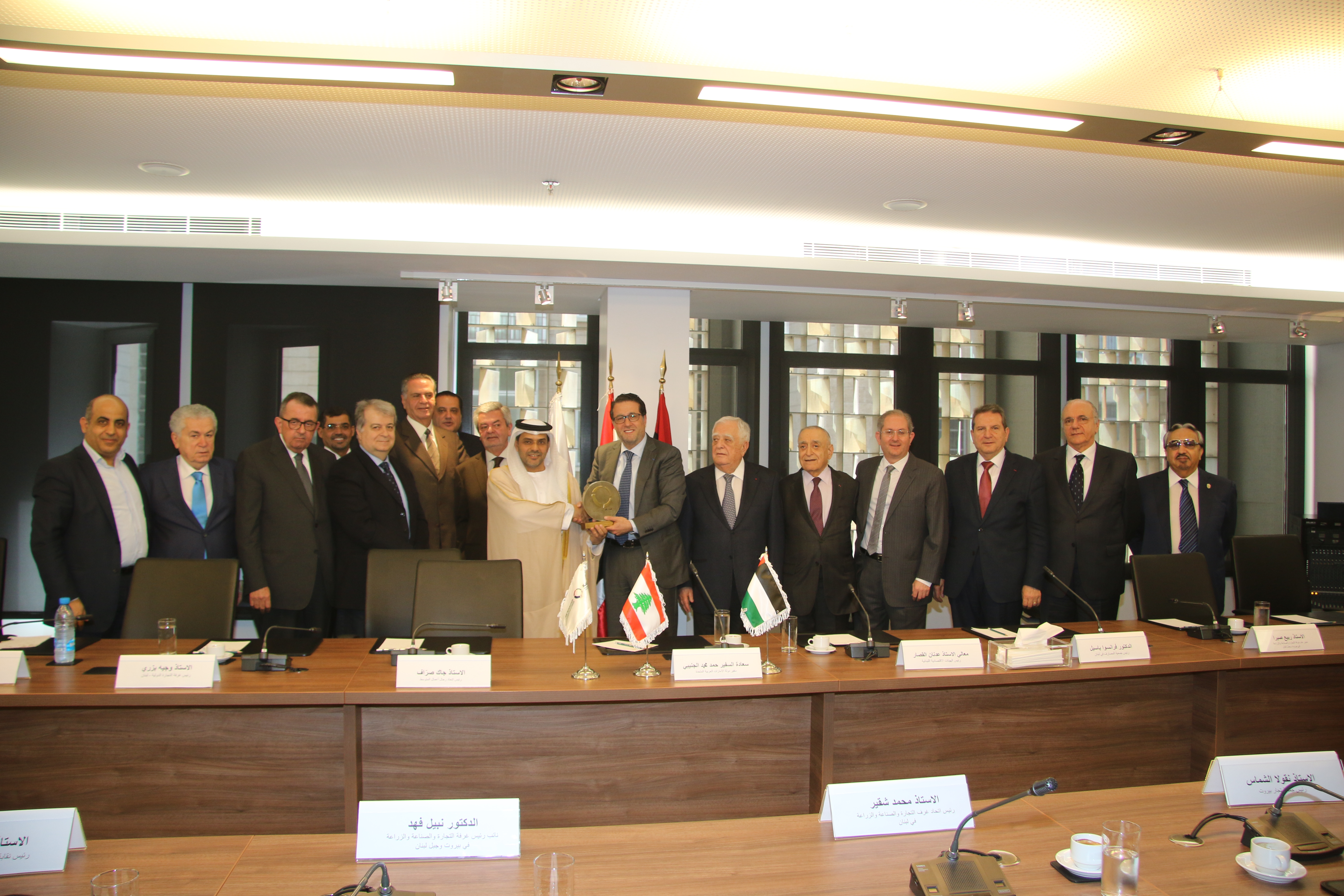 الرئيس شقير يقيم حفلاً تكريمياً للقائم بأعمال سفارة دولة الامارات العربية المتحدة في لبنان